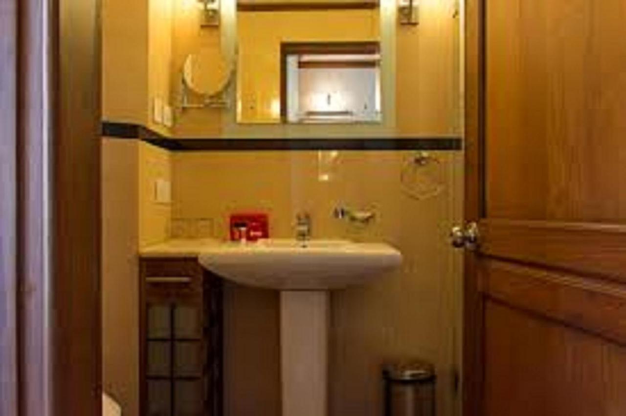 Nani Hotel Kollam Luaran gambar